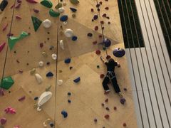 -ROCKPLUS攀岩馆(环宇城店)