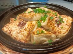 柴火豆腐-鑫小城故事·藕汤·家常菜(台北一路总店)