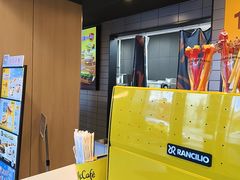 -麦当劳(卫星广场店)