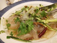 风味拉皮-东方饺子王(新奥购物中心店)