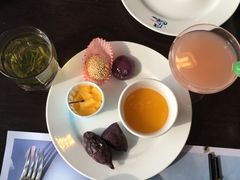 -小天鹅戴斯酒店鲸鲨百汇创作料理