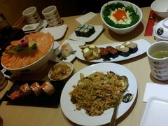 -万岁料理回转寿司(华贸店)