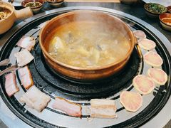 -阿山卓·野生菌火锅·纳西火塘烤肉
