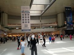 -冰纷万象滑冰场(深圳万象城店)