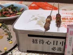 -小董哥烤串·爆汁大油边(故宫店)