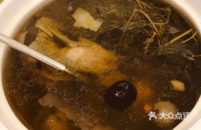 Five-Leaf Herbal Duck Stew