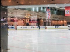 -冠军冰场(环球中心店)