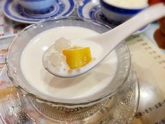 -广信牛奶甜品世家(台东店)
