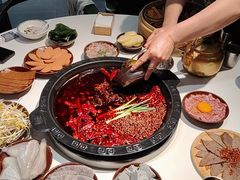 -卤校长老火锅(杨家坪直营店)