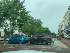 停车场-北戴河庆山饭店·海鲜砂锅粥(北戴河黑石路店)
