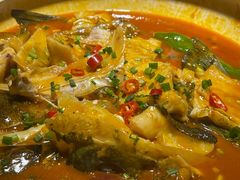 -魏铭鱼头捞饭(晋阳路店)