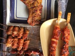 -喝丢一只鞋海鲜烧烤·海肠捞饭(文体街店)