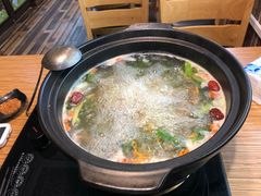 -陆记牛庄·碳锅龙虾烧烤(爱上花园店)