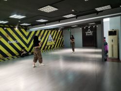-TOMBOY爵士舞韩舞舞社