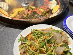 -缘福乡村铁锅炖民宿(八达岭店)