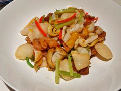 老菜脯炒鮑魚片-炳胜私厨(万象前海店)