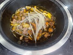 -边江铁锅炖鱼(振八街店)