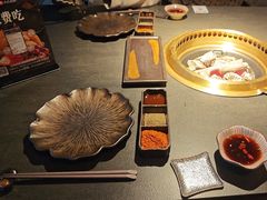 -铭牛烧肉·和牛海鲜自助(高新月牙湖店)