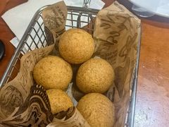 -BHC炸鸡(明洞总店)