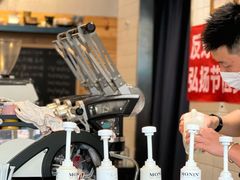 -Be Lived Cafe比例咖啡(摩天轮店)