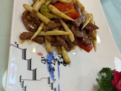 藕尖炒牛柳丝-宜宾海鲜酒家·三十年老字号