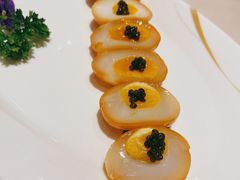 鱼子酱烟熏鸽蛋-誉八仙茶室酒楼(新天地店)