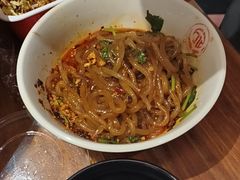 -万记麻辣烫国展总店