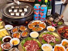 -围炉肉舍•炭烤活鳗•丹东海鲜烤肉(步行街店)