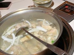 -喃喃椰·糟粕醋·椰子鸡火锅(七堡花园店)