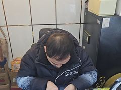 -鑫羽黄金首饰奢侈品回收鉴定