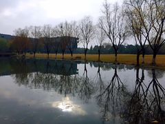 -晓风书屋(浙大紫金港店)