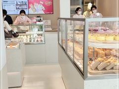 面包甜点陈列柜-好利来(七宝领展广场店)