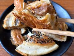 牛肉锅盔-青石桥老瓦房肥肠粉总店(青石桥总店)