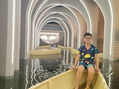 -涨巢·潮玩水疗局