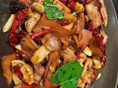 -Ameigo梅果·云贵川bistro(长宁来福士店)