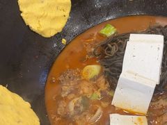 -鲁员外地锅鸡地锅鱼(古墩路店)