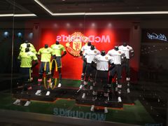 -The Manchester United(伦敦人店)