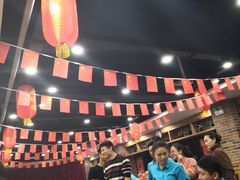 大堂-辣尚瘾·烤鱼·新川菜(交大直营店)