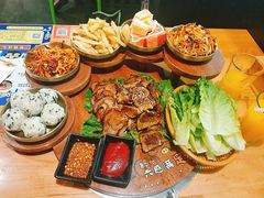 -肥肥虾庄·金牌油焖大虾(杨园滨江时代walk店)