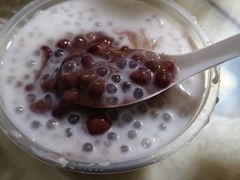 红豆椰奶西米露-百花传统甜品店(原址店)