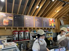-焙丽拾光(麦凯乐直营店)