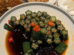 -八府香鸭·啫啫煲(华山路店)