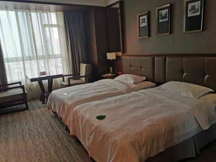 合肥尊悦酒店-"挺好的,,就是洗澡水不太大,装潢也挺新的.