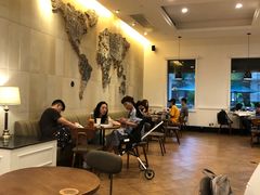 用餐区-星巴克臻选(广州沙面店)