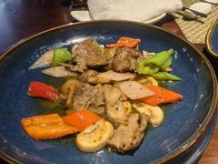 芥兰炒脆猪肉-食肆&Fourteen(武林夜市店)