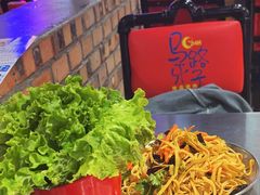 -马路牙子烧烤音乐酒馆(望京店)