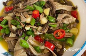 Pork Tripe Stir-Fried with Mushrooms