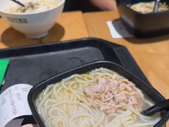 -蒙自源米线大王(东站店)