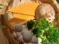 -山川小町·极番烧肉(新地假日广场店)