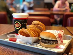 -FATBURGER 特富客汉堡(外交公寓店)